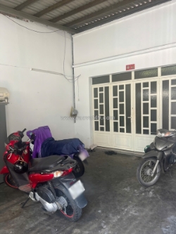 Nhà diện tích lớn 2m2 hẻm thông đường chánh hưng p9q8. giá 9.8 tỷ