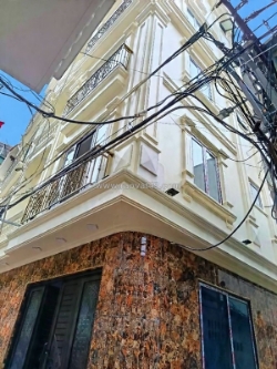 Nhà dòng tiền đội cấn 60m x7 tầng thang máy 22,5 tỷ lô góc,ngõ thông,30m ô tô