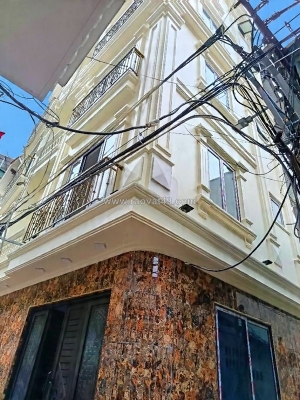 Nhà dòng tiền đội cấn 60m x7 tầng thang máy 22,5 tỷ lô góc,ngõ thông,30m ô tô