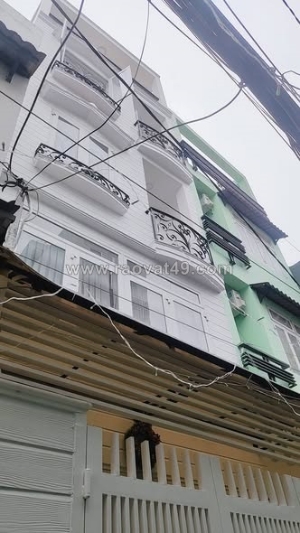 Nhà đường bùi thị xuân phường 3 tân bình cũ.