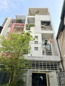 Nhà đường cầm bá thước quận phú nhuận phường 7 cũ.