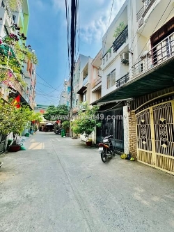 Nhà hxt đường âu dương lân phường 3 quận 8 cũ.