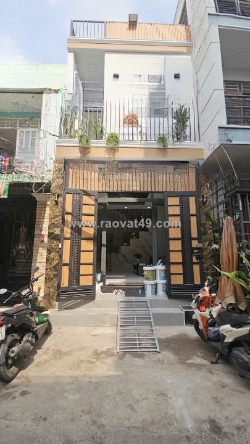 Nhà lầu 3pn 3wc dương bá trạc p1q8 ko qui hoạch, ko lộ giới