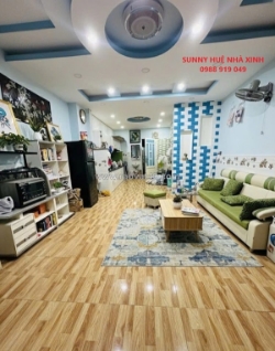 Nhà lê văn sỹ - quận 3 - 4.3 x 10 m (44 m2) - 2 tầng - 5.6 tỷ