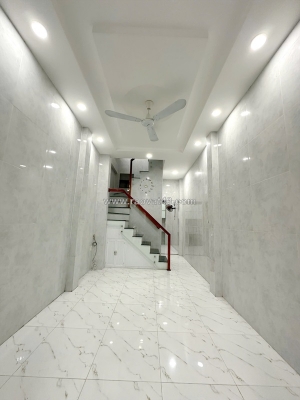 Nhà mới 2 lầu/sân thượng bùi huy bích p12 q8