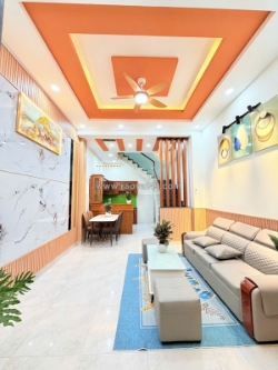 Nhà mới đón tết tktq ngay nhà thờ bình thuận hẻm 5 m thông sát mặt tiền 4 tầng