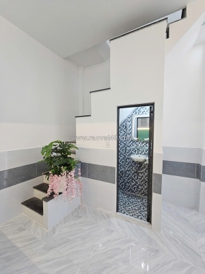 Nhà mới vị trí đẹp hẻm 110 tạ quang bửu p3q8