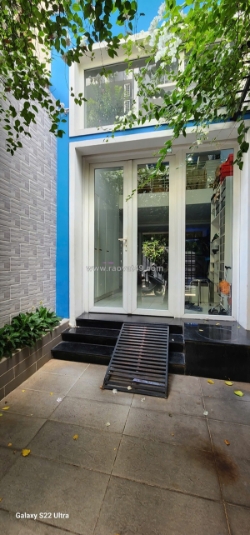 Nhà phố khu trung tâm q10. 2 mặt hẻm thông thoáng. đầy đủ nội thất. khu an