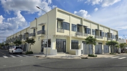 Nhà phố ngay kcn lớn nhất việt nam - giá chỉ 2,1 tỷ/căn