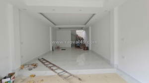 Nhà vị trí đẹp- giá tốt chính chủ cần bán nhanh căn nhà tại huyện thanh trì, tp hà nội