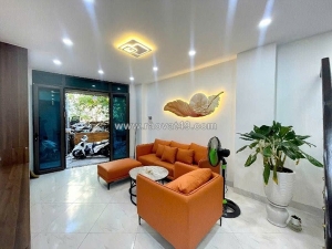 Nhà xây mới chỉ 2x, oto đỗ cửa