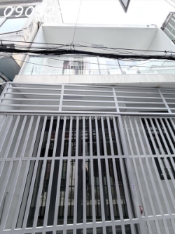 Nhỉnh 4 tỷ-  ngay chợ phạm văn hai - 30m2 - ngang 5m vuông a4 - vài bước ra xe