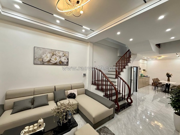 Phân lô vũ tông phan-38m*5tầng- ôtô-ô chờ thang máy- gần trường,chợ-kinh