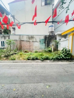 Phố ngọc lâm  mảnh đất vuông đẹp  giá trị và tiềm năng  chỉ hơn 6 tỷ là gả đi