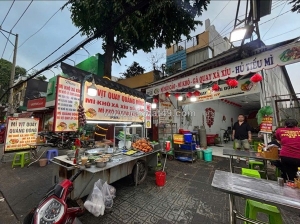 Quán mì quảng đông vịt quay tuyển phục vụ làm tết ở gò vấp