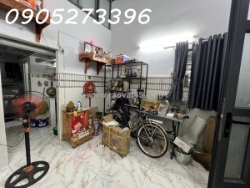 Sát măt tiền nơ trang long 2 tầng ngang lớn - 33m2 công nhận - nhà mới còn ở