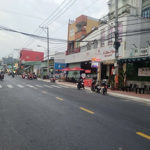 ~/Img/2026/1/sieu-hot-ban-nha-3-tang-mat-tien-kinh-doanh-sieu-dep-quoc-lo-13-hiep-binh-02.jpg