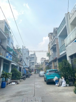 Siêu phẩm lê văn quới khu vip nhà lầu-gần ngã tư 4 xã hẻm xe tải 44m2,2tầng