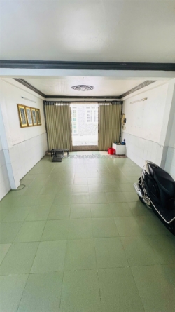 Tân phú - giáp tân bình - hẻm xe hơi đỗ cửa - không quy hoạch - 79m - 4pn -