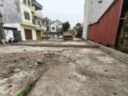 Tìm khách đất bắc hồng 80m2, mt7m, 5.1 tỷ, đông anh, ô tô, thông.