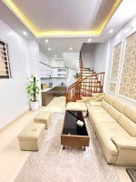 Trung tâm đống đa – pháo đài láng – nhà mới full nội thất – chỉ 9.5 tỷ  lh