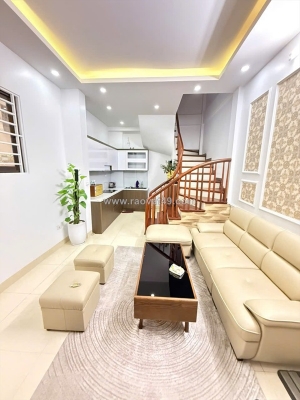 Trung tâm đống đa – pháo đài láng – nhà mới full nội thất – chỉ 9.5 tỷ  lh