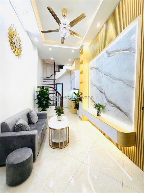 Trung tâm hai bà trưng - lô góc 3 thoáng - nhà mới đón tết.