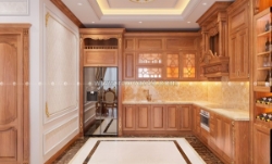 Tủ bếp gỗ gõ đỏ tự nhiên thiết kế chữ l độ bền cao, tiện nghi