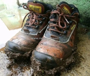 Vì sao giày bảo hộ nhanh hỏng