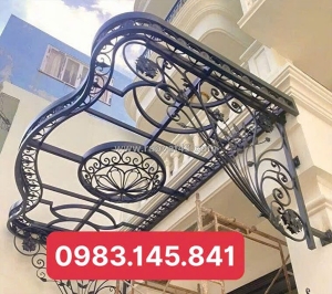 Vòng tròn sắt mỹ thuật cho mái kính nhà phố, biệt thự