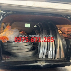 Vòng tròn sắt uốn mỹ thuật - phụ kiện cần thiết với công trình sắt mỹ thuật