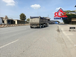 Xt723 cho thuê nhà xưởng sản xuất, khung thép tiền chế có sẵn nhiều cầu trục