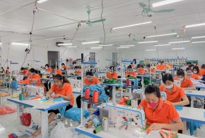 Xưởng may đồng phục theo yêu cầu -  oem group