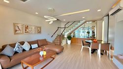 Bán căn hộ duplex 3pn dự án star hill phú mỹ hưng, 151m2, full, view thoáng, giá 14 tỷ, sẵn sổ hồng