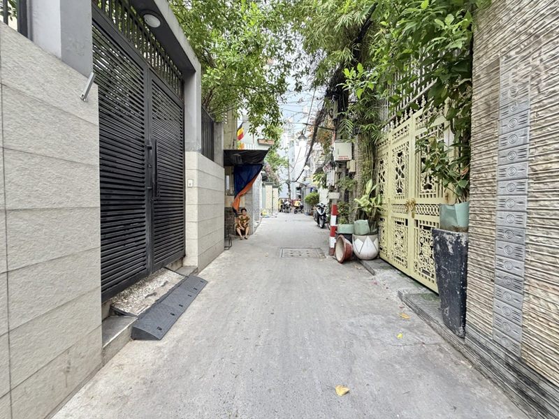 Bán nhà hẻm xe hơi, điện biên phủ, phường 15, bình thạnh, 4 tầng, 7 ngủ, chỉ 10,3 tỷ.