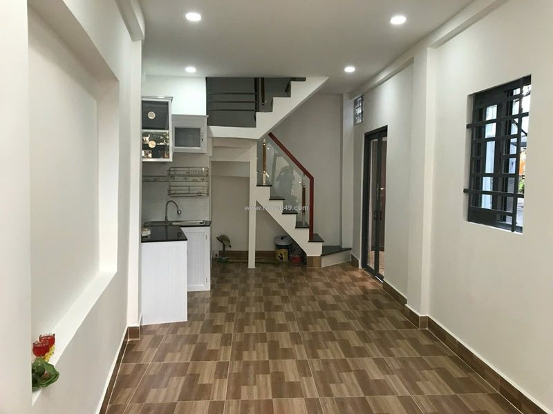 Bán nhà hẻm xe tải trần hưng đạo p2 q5 đúc 3 tầng