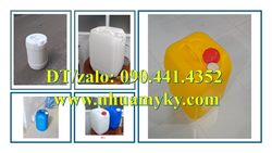 Can nhựa 25 lít đựng tinh dầu, can 20 lít đựng mực in, thùng nhựa 10 lít đựng dung dịch bôi trơn