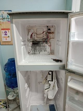 Cần tìm thợ sửa tủ lạnh gần đây? liên hệ ngay