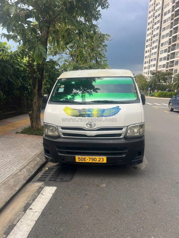 Chính chủ cần bán toyota hiace 2011 – giá chỉ 198 triệu