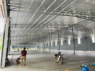 Cho thuê kho 1700m² khu vực cầu diễn, hà nội, trục ql32 - có chấp nhận cắt 1000m2