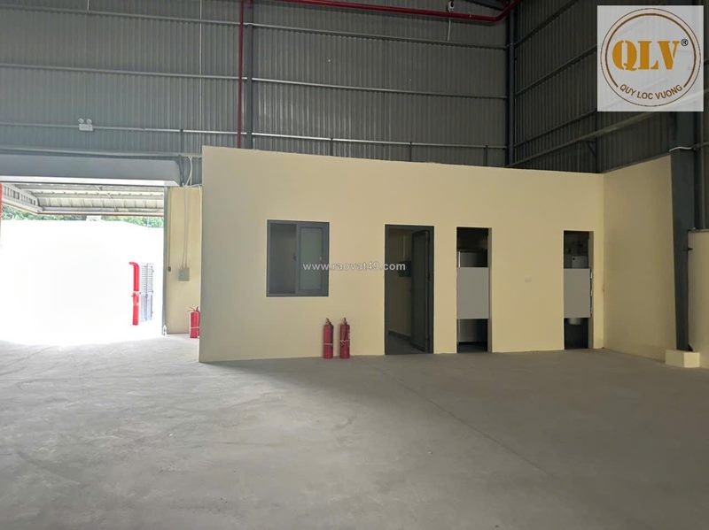 Cho thuê nhà xưởng mới xây dựng tại bến cát 1.800 m²