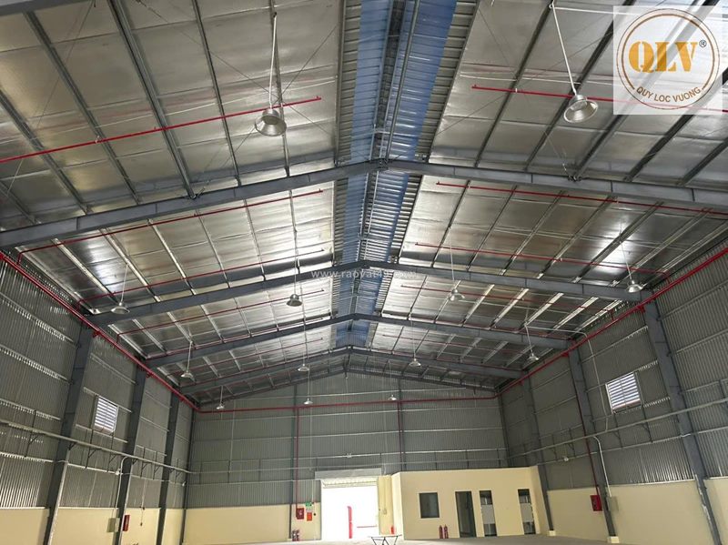 Cho thuê nhà xưởng mới xây dựng tại bến cát 1.800 m²