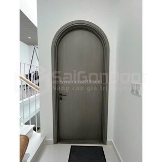 Cửa vòm composite – thiết kế cong mềm mại, tạo điểm nhấn cho không gian nội thất