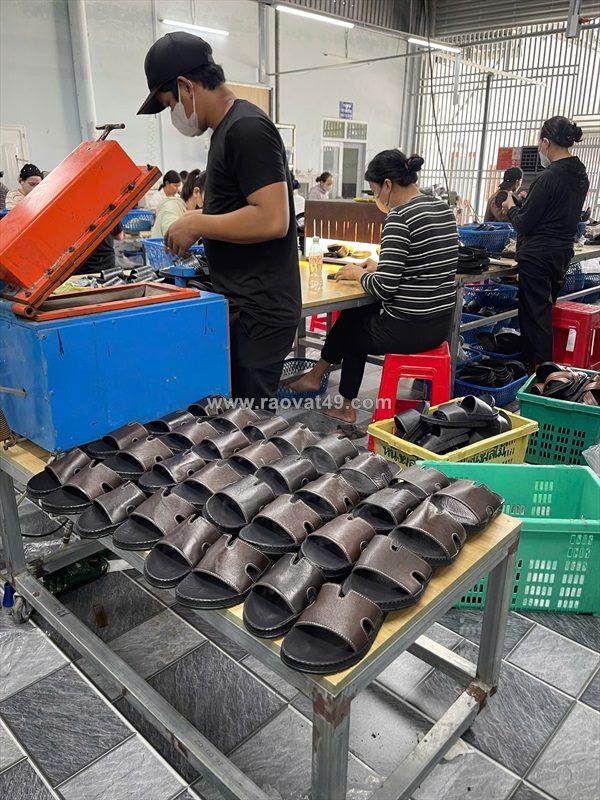Dép da bò nam tphcm- hàng sẵn - giá xưởng