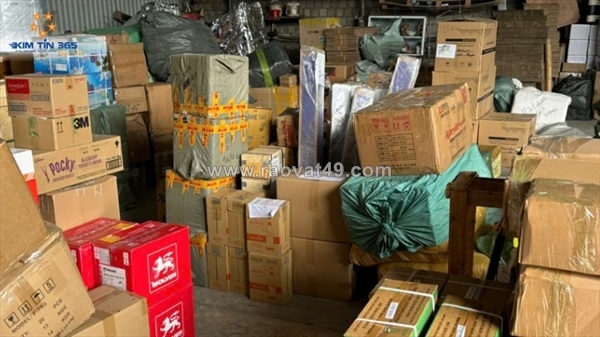 ~/Img/2026/10/gui-hang-ha-noi-sai-gon-khong-chinh-chu-co-duoc-khong-01.jpg