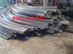 Hộp 4x8 uốn góc mái kính phù hợp với những thiết kế nào