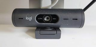 Logitech brio 500 – webcam full hd, họp trực tuyến chuyên nghiệp