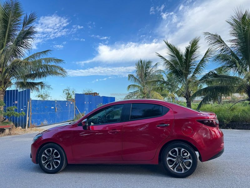 Mazda 2 sx 2016 – màu đỏ đẹp, giá chỉ 275 triệu!
