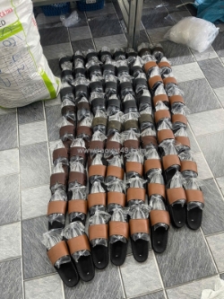 Nguồn hàng dép da giá sỉ – nhập trực tiếp không qua trung gian