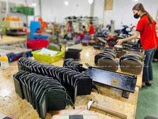 Nguồn sỉ ví da tận xưởng – sản xuất trực tiếp, giá tốt cho shop